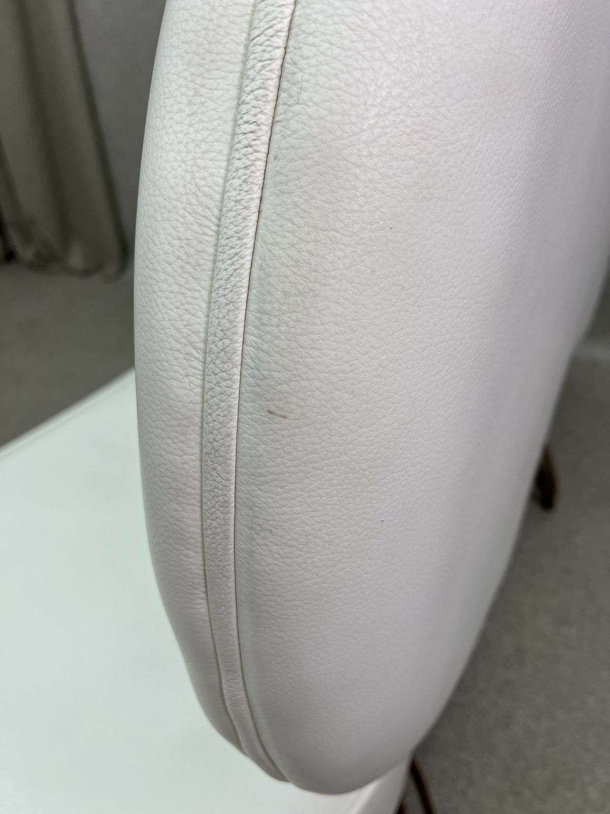Unique Design Italy White Leather Fiammette Heart Sofa By Domusnova photo Furniture