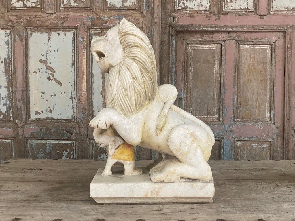 19th Century Marble Lion With Elephant From A Haveli Parapet, Udaipur