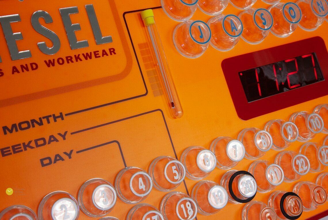 Xl Diesel Dealer Display Wall Clock   Lcd Space Age Panton Modernism Pop Atomic Plastic Shop Neon Large 90s 1995 photo vinterior