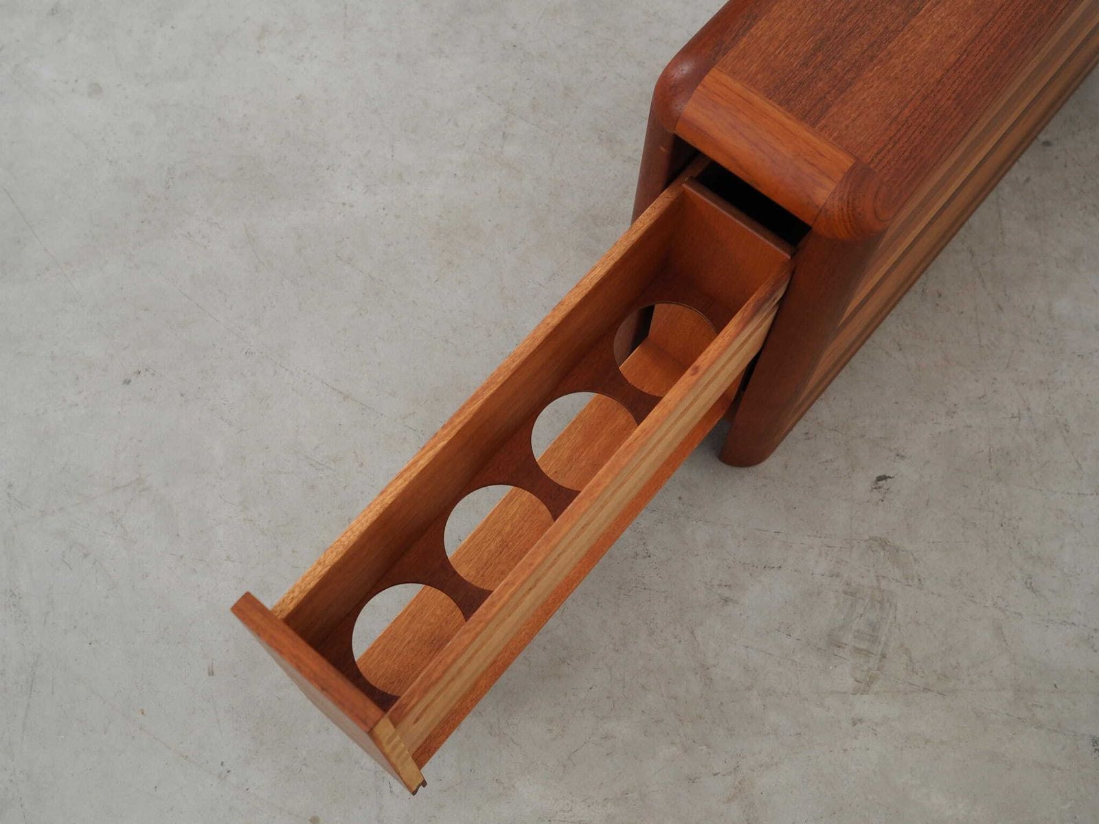 photo furniture Teak Bar, Danish Design, 1970s, Production: Denmark