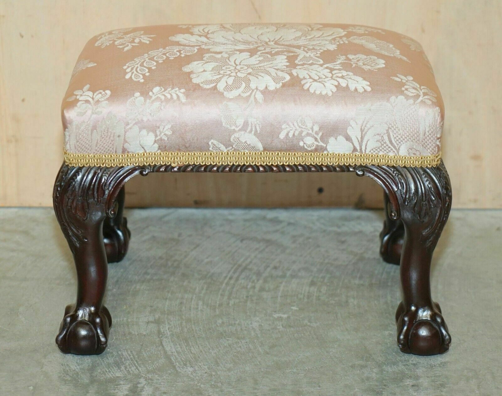 Sublime Pair Of Antique Victorian Claw & Ball Mahogany Framed Small Footstools photo for sale