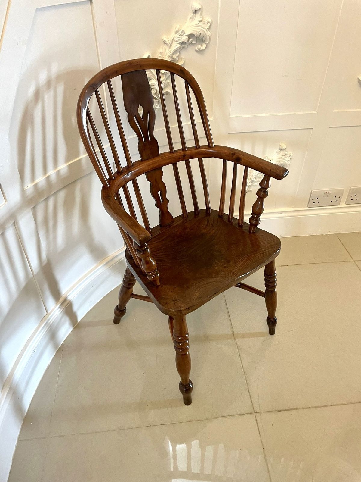 Antique Quality Yew Wood Windsor Armchair