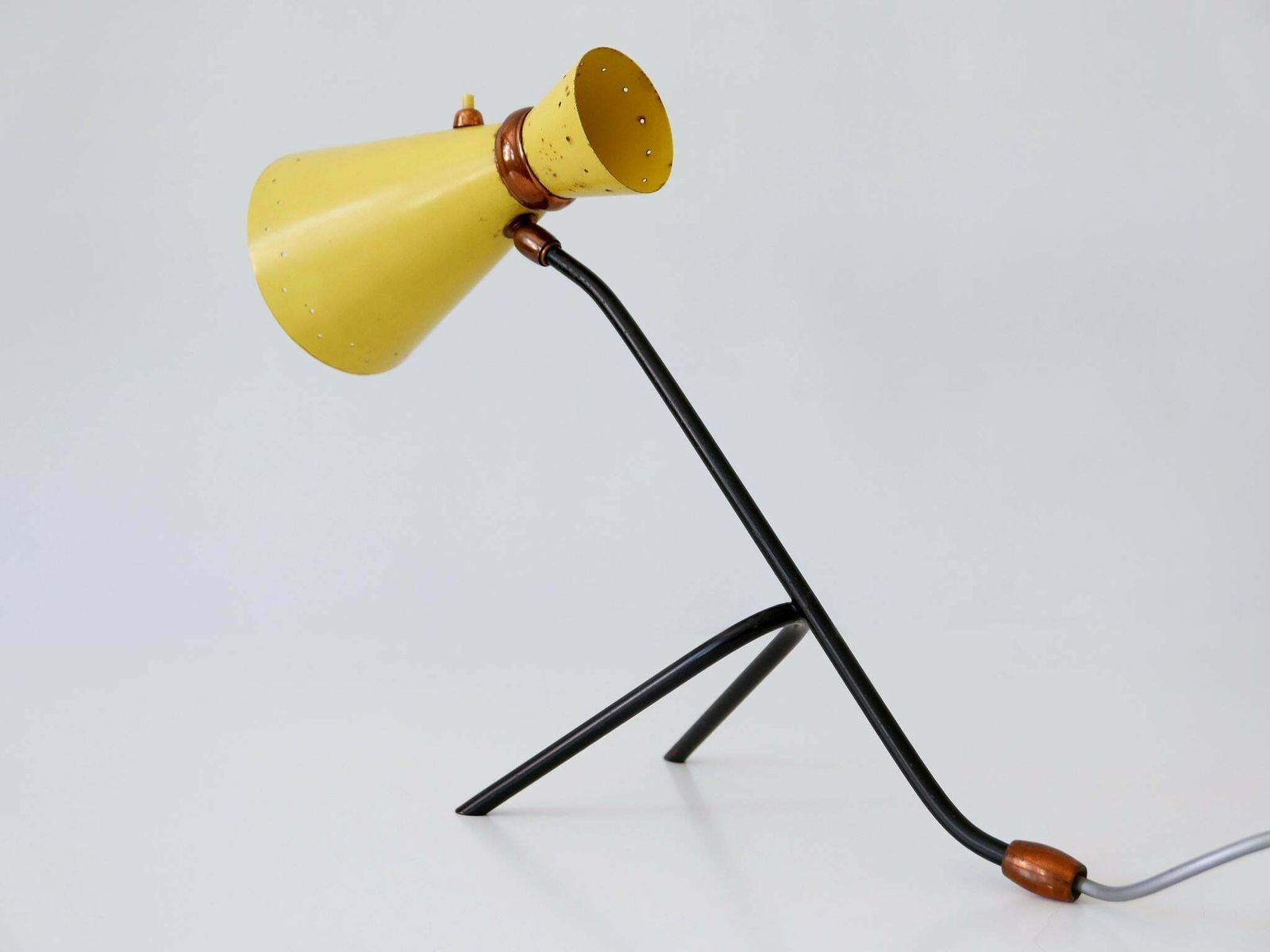 Rare And Lovely Mid Century Modern Diabolo Table Lamp Desk Light Italy 1960s photo vinterior