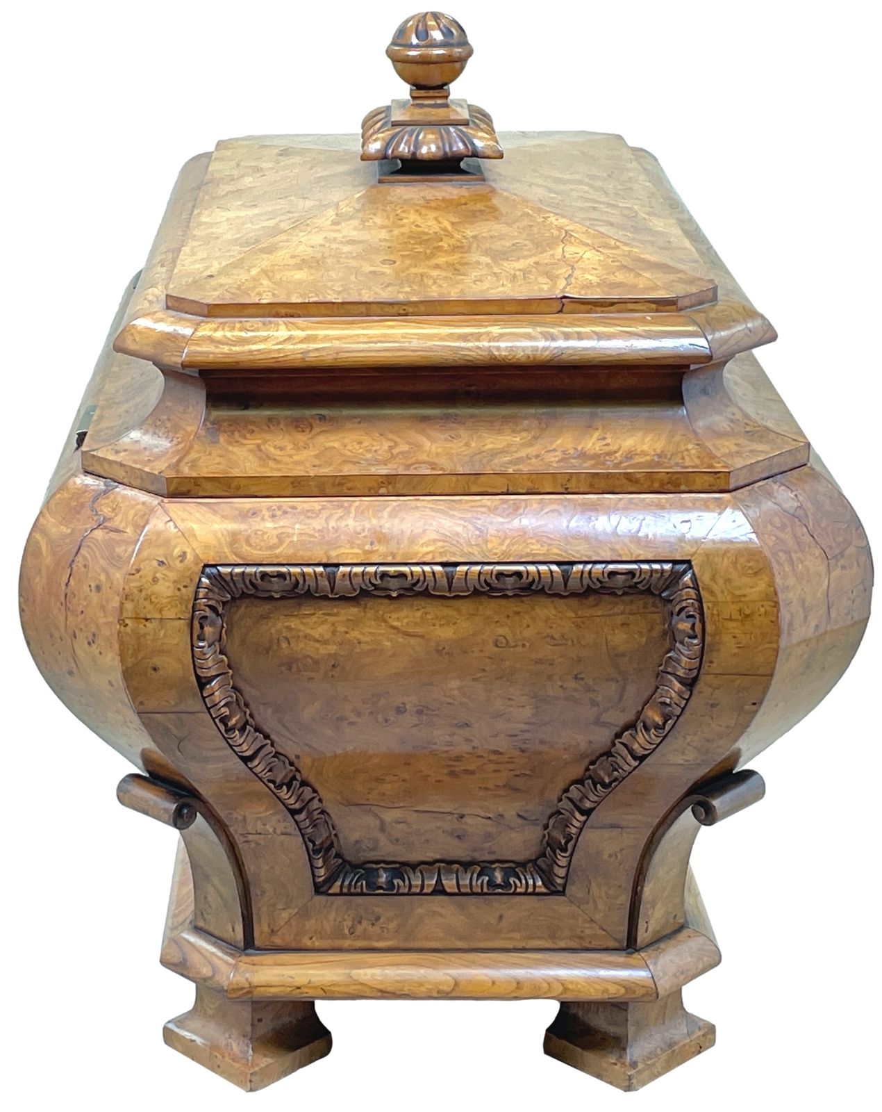 photo vinterior Regency 19th Century Burr Elm Cellarette (England, Circa 1835)