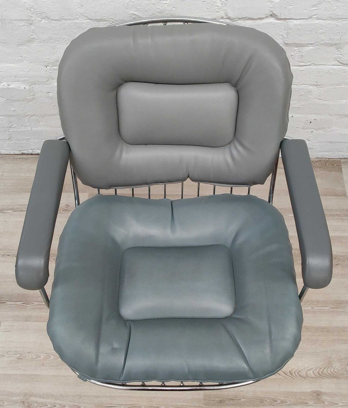Mid Century Swivel Armchair, Mid 20th Century photo furniture