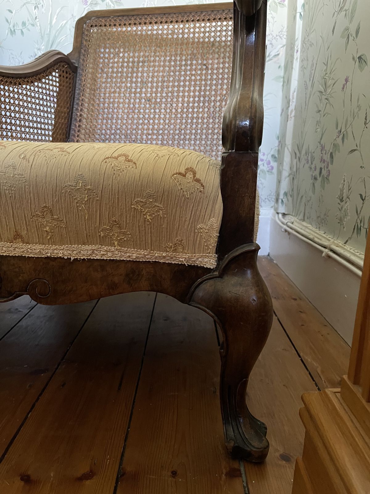 photo furniture Bergere 3 Piece Suite In Lovely Gold Upholstery