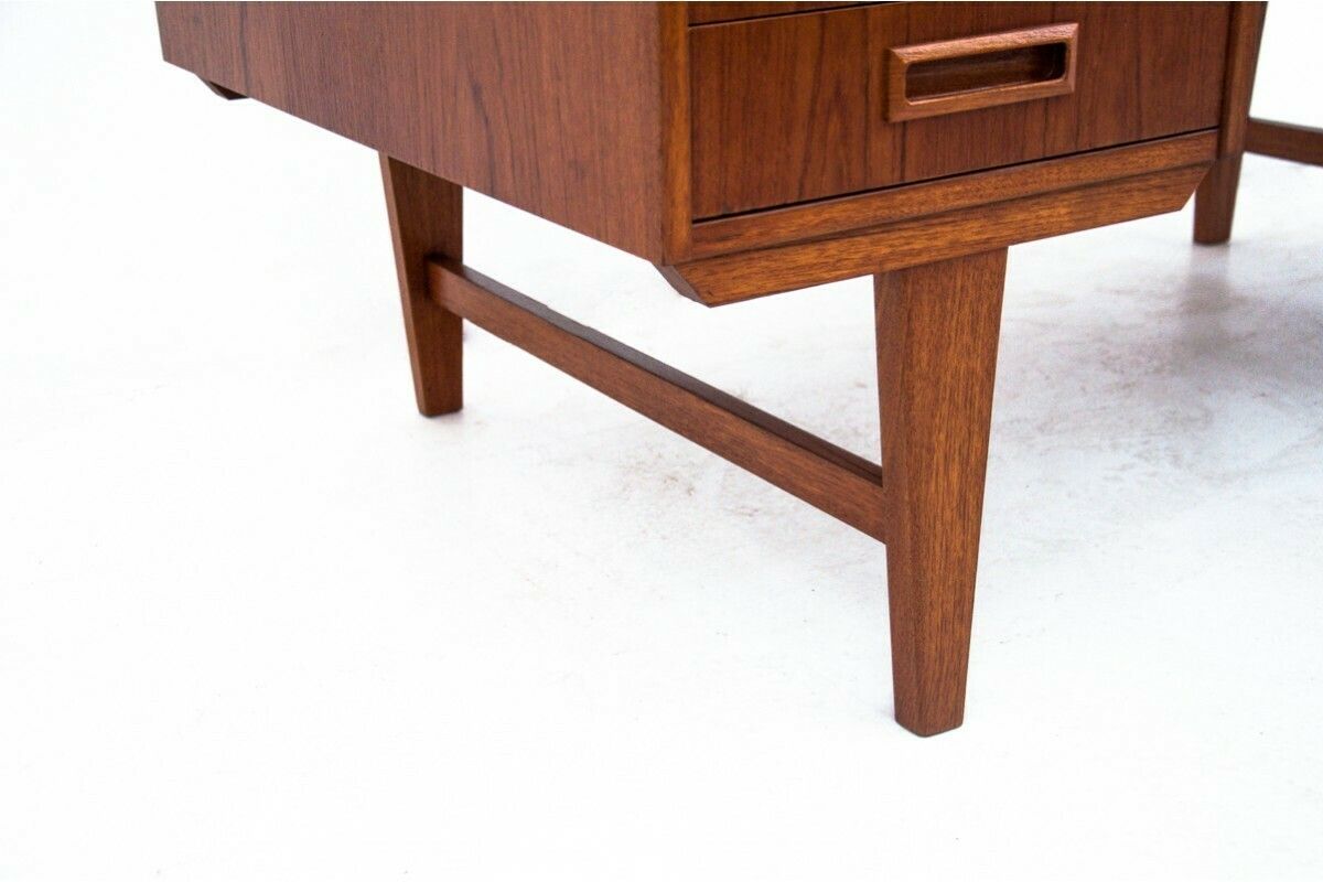 1503.0 Teak Desk, Denmark, 1960s. After Restoration. photo