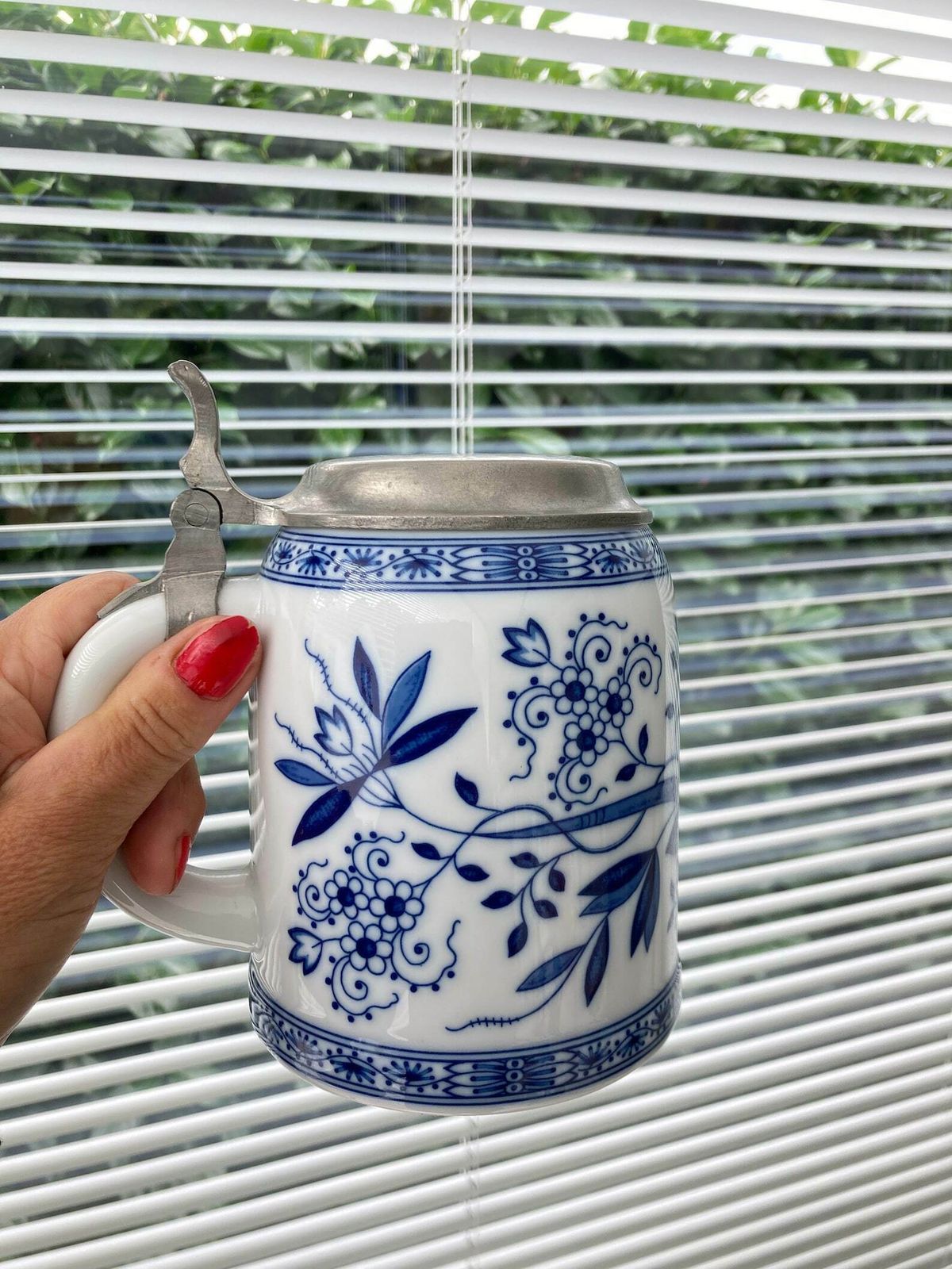 Blauw Uien Bierpul | Porselein Met Tinnen Deksel | Bierkan | Duitsland photo vintage
