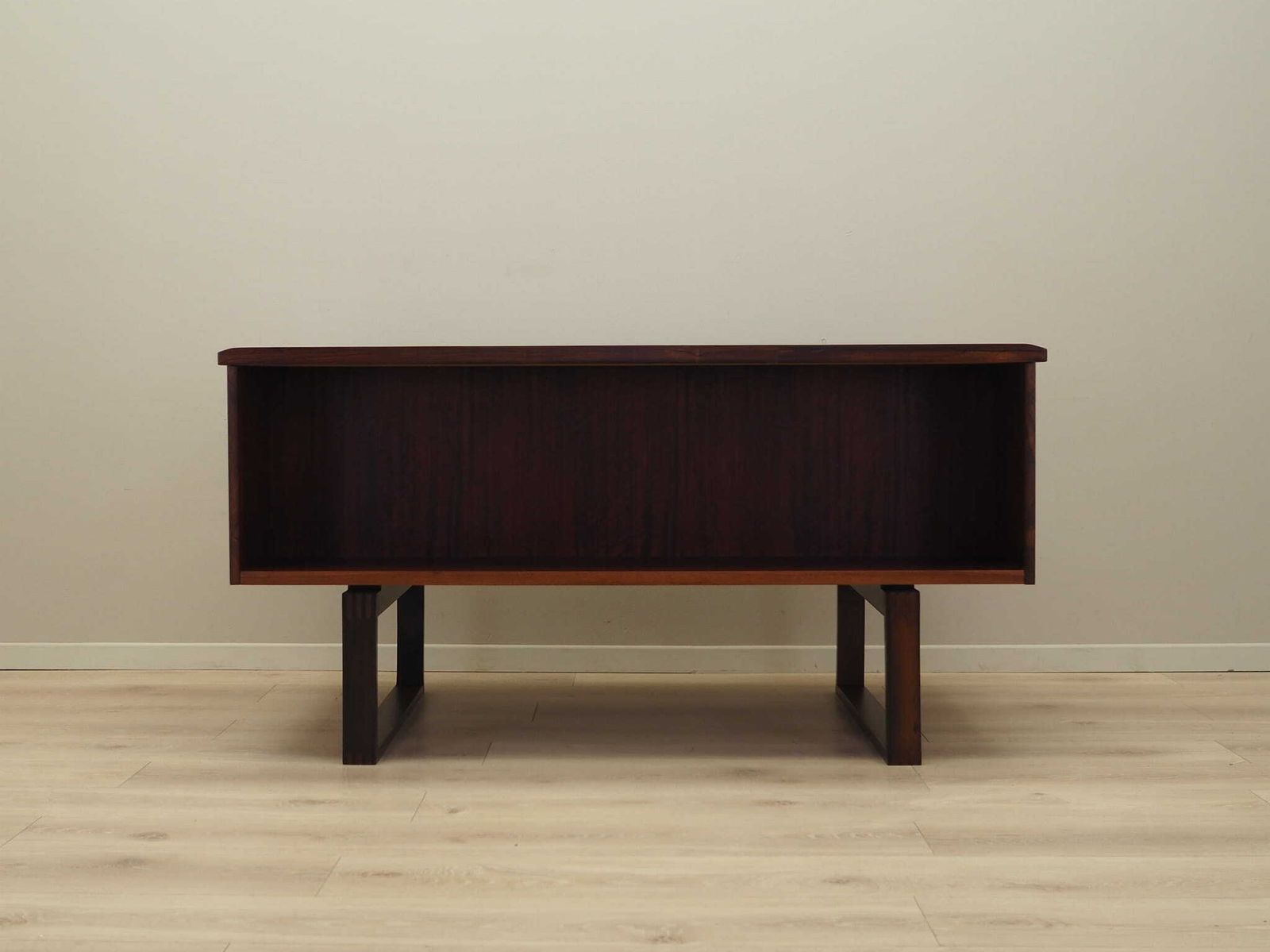 photo vinterior Vintage Desk, Danish Design, 1960s, Designer: Torben Valeur & Henning Jensen, Manufacturer: Dyrlund