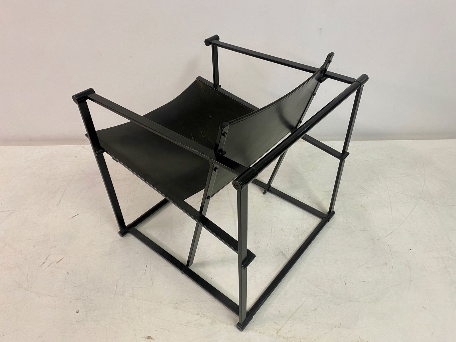photo vinterior Black Leather Fm62 Chair And Cube For Pastoe By Radboud Van Beekum