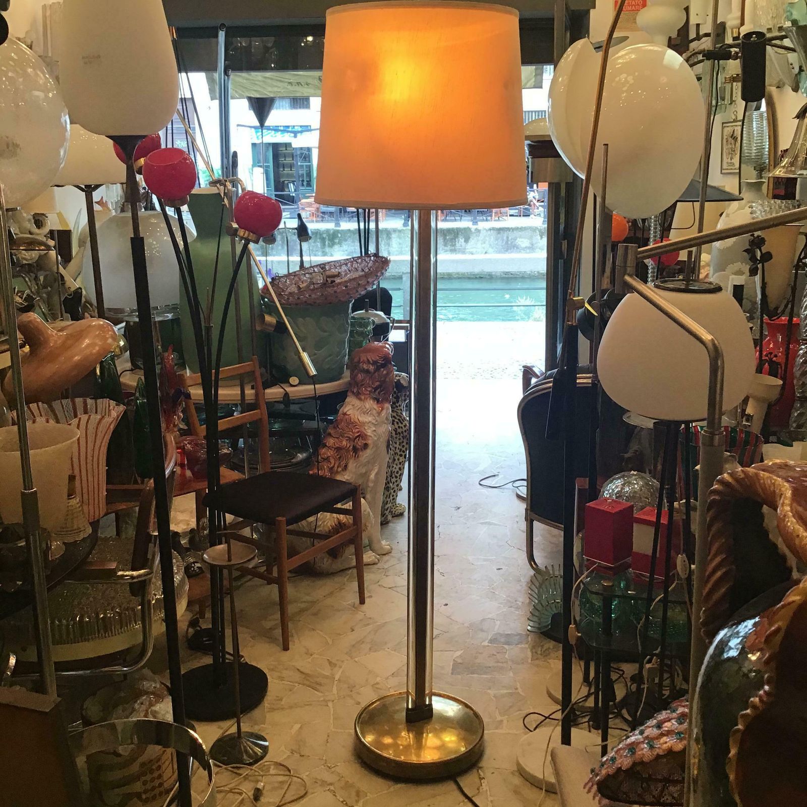 photo furniture Fontana Arte Pietro Chiesa Floor Lamp Brass Glass Lampshade 1950 Italy