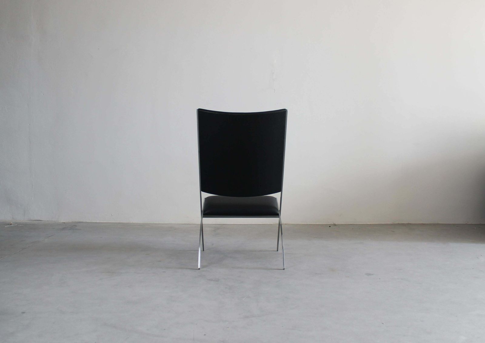 Gio Ponti Gabriella Folding Lounge Chair In Black Vynil By Pallucco 1991 Italy photo Furniture