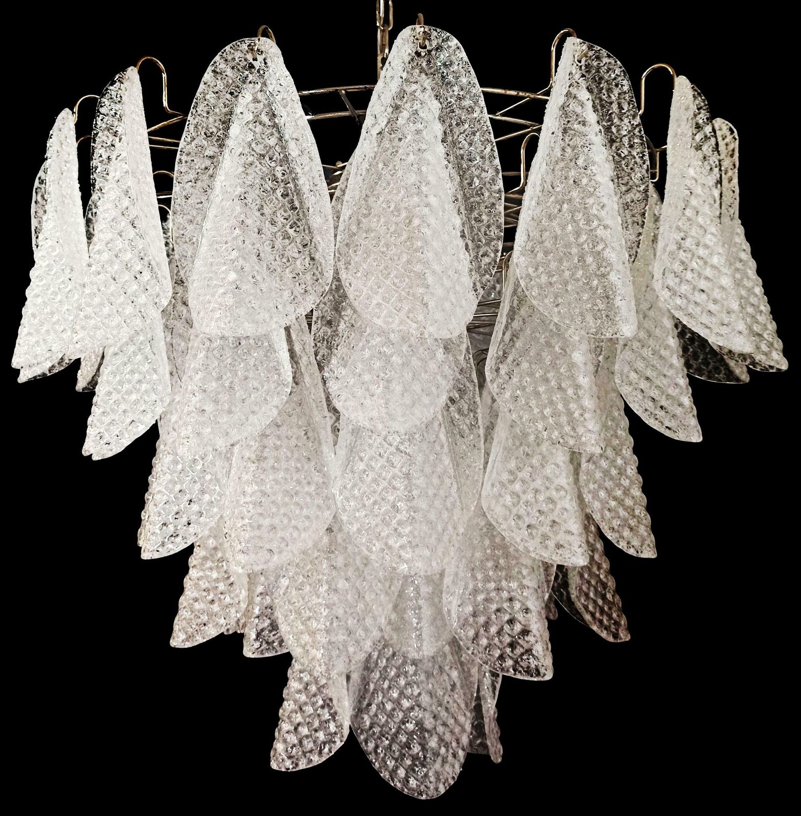 photo vinterior Beautiful Italian Vintage Murano Chandelier  57 Glass Rondini