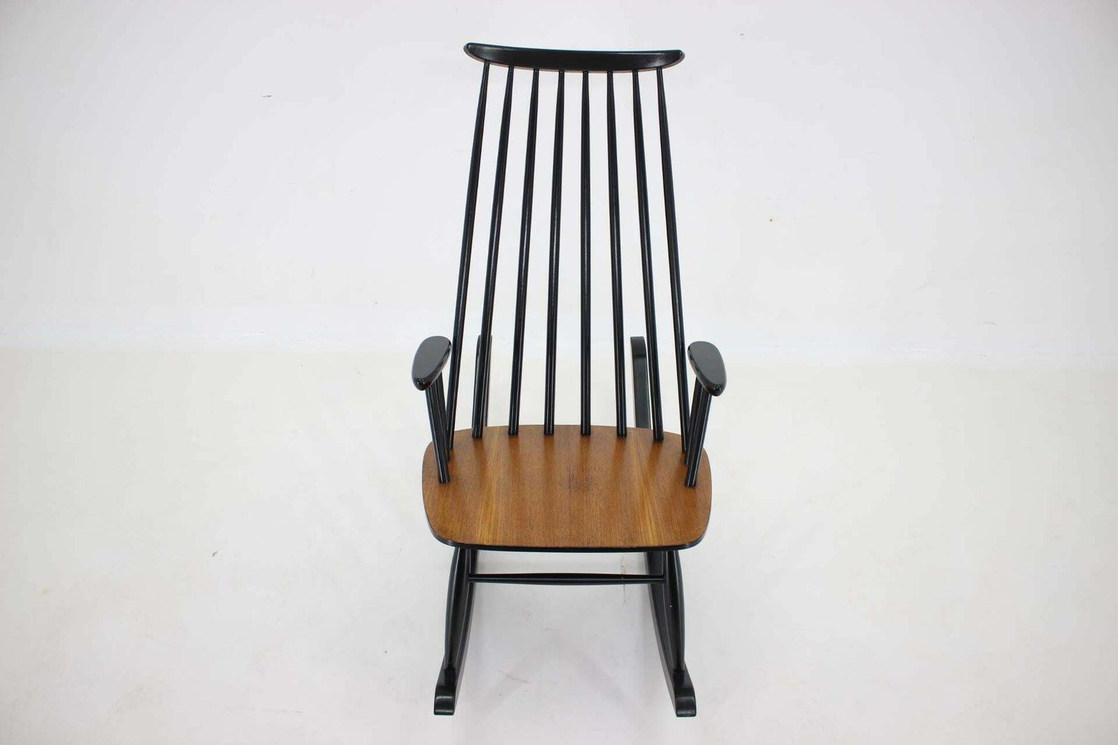 1960s Varjosen Puunjalostus Beech Rocking Chair, Finland photo Furniture