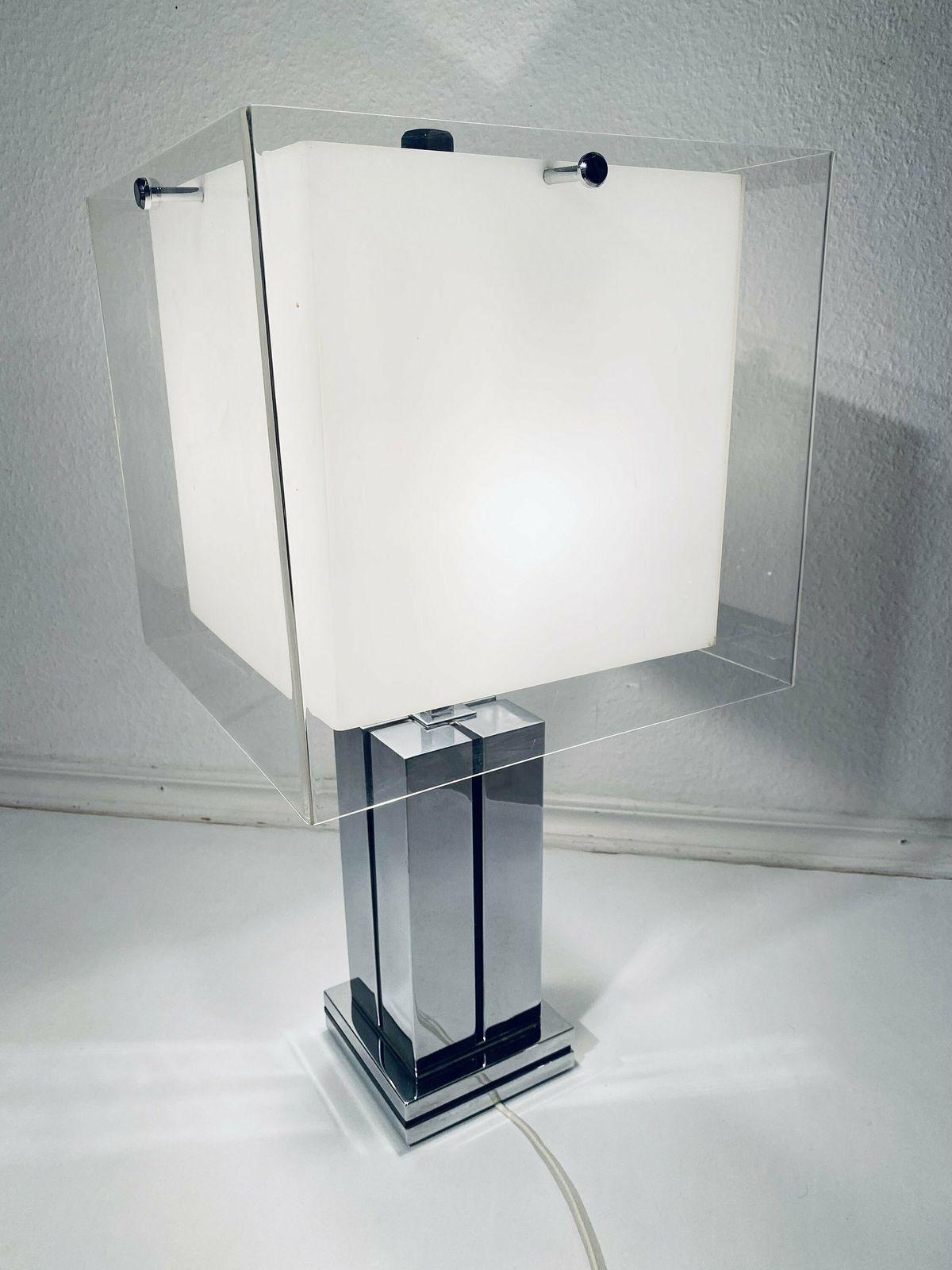 Romeo Rega Large Centrepiece Table Lamp Italy / Chrome Plexiglass Mid Century Vintage Lamp photo 1872.0
