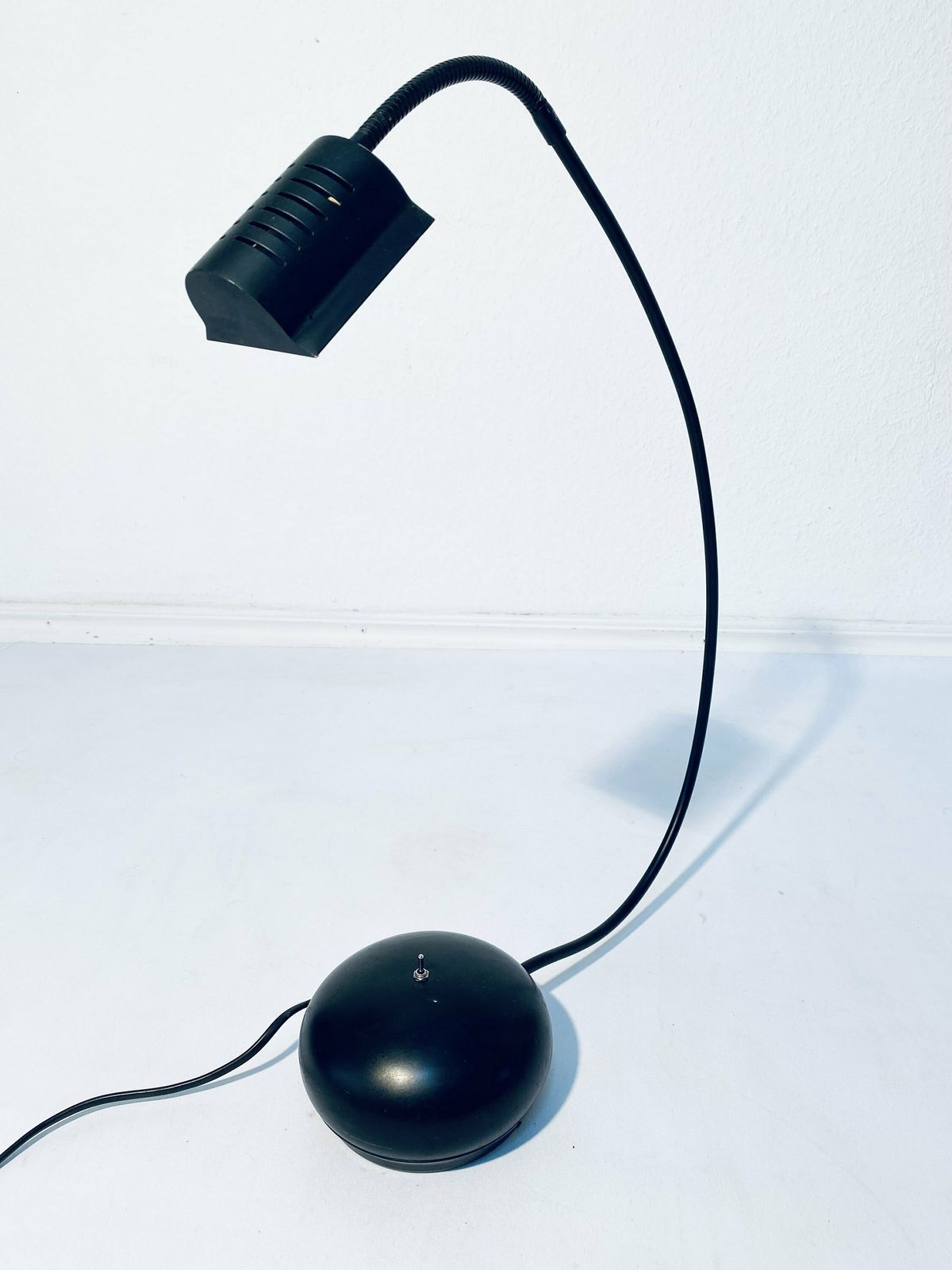 Original Designer Lamp By Megal Ag Meggen Black Metal Desk Lamp / 1980s Office Decor photo for sale