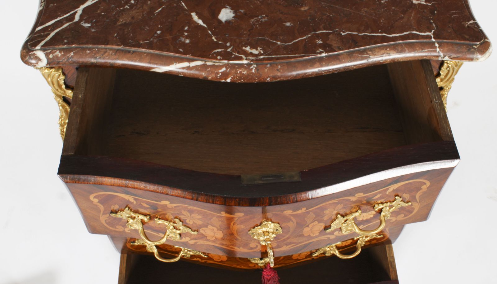 photo vintage French Louis Revival Gonçalo Alvest Marquetry Commode 19th Century