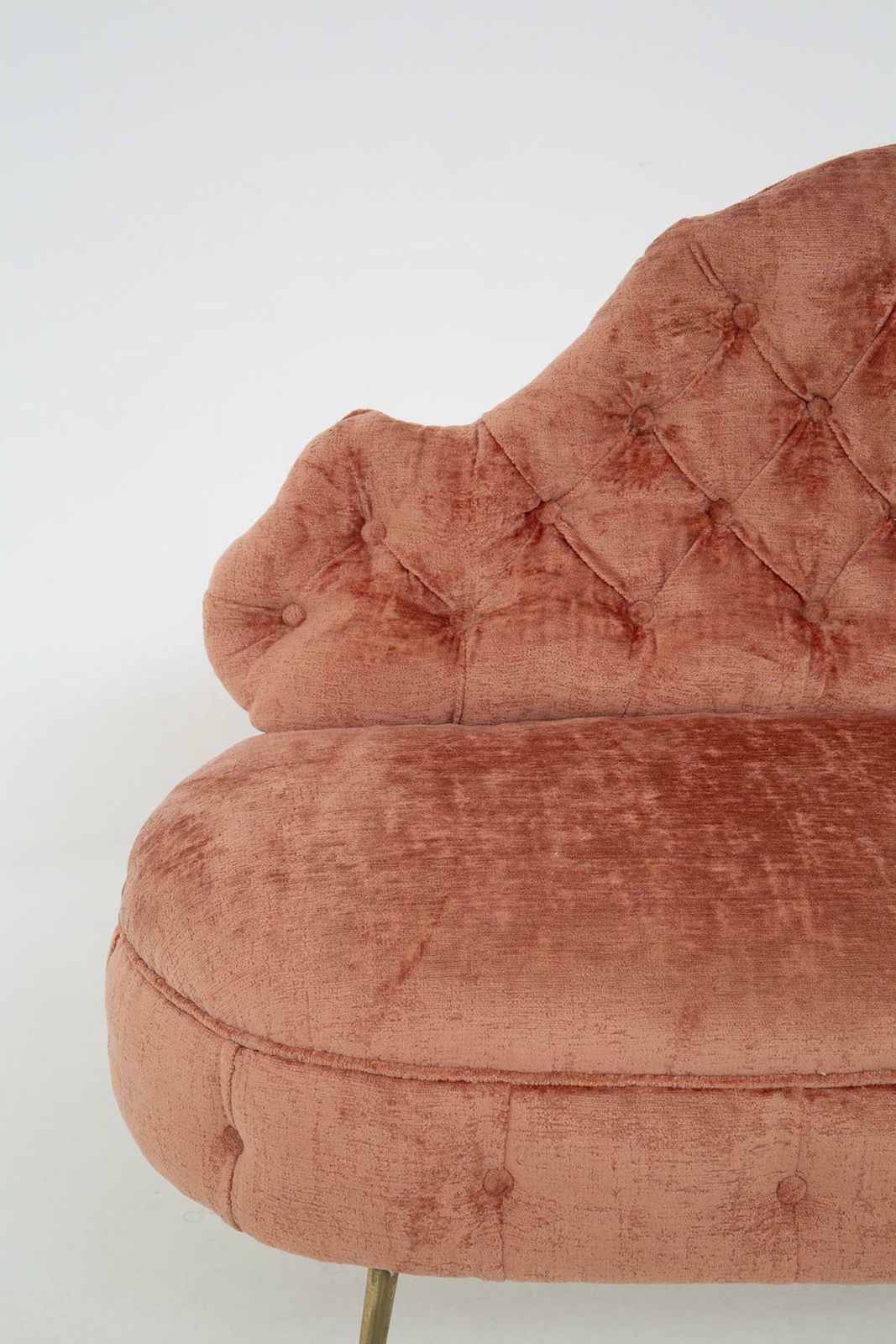 Furniture Italian Damask Fabric Capitonnè Sofa photo