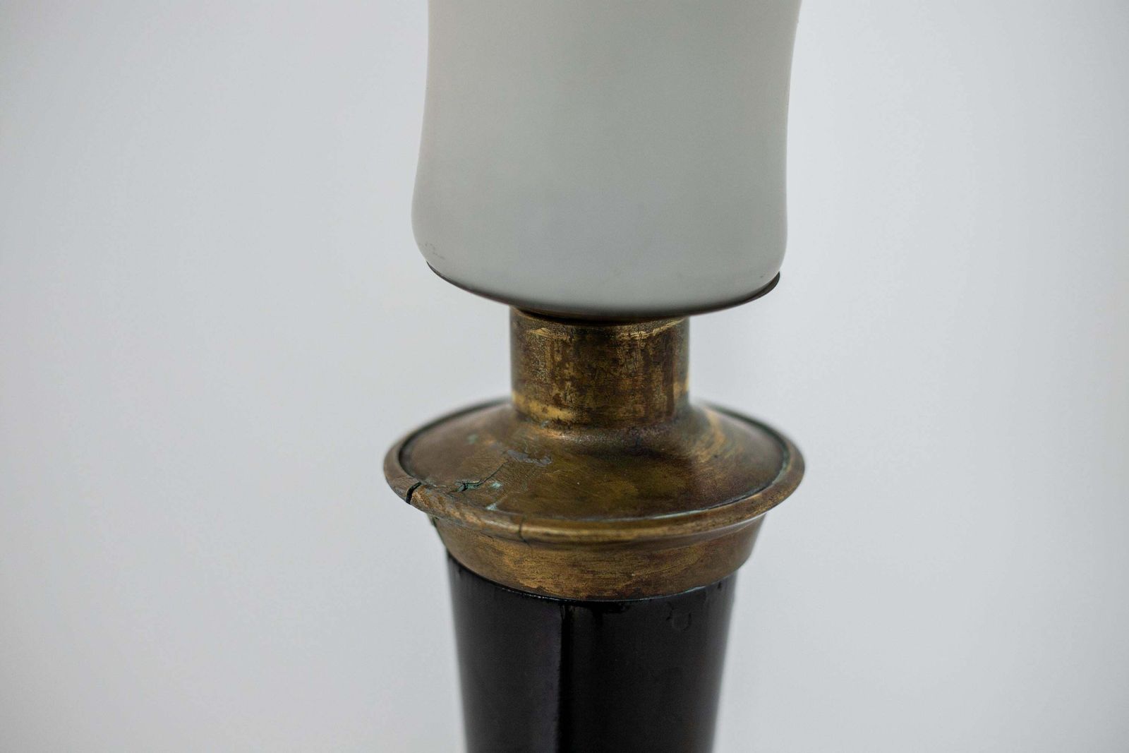Large Italian Table Lamp In Opal Glass And Wood And Brass photo vinterior