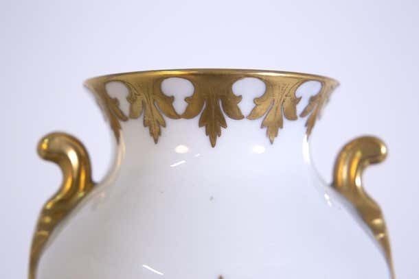 Arrigo Finzi Vase In Porcelain  Gold Painted Original Label photo furniture