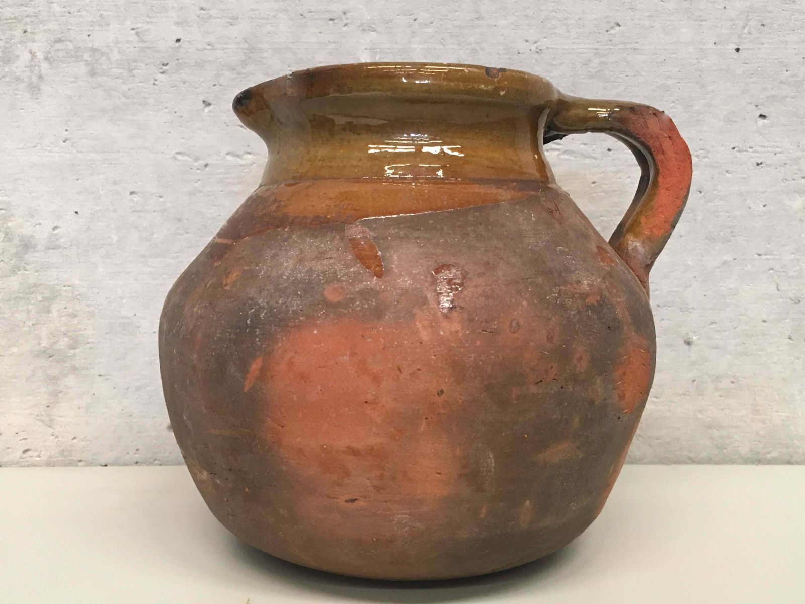 Pichet ou pot en grès et terre cuite espagnol, avec anse, XIXe siècle photo for sale