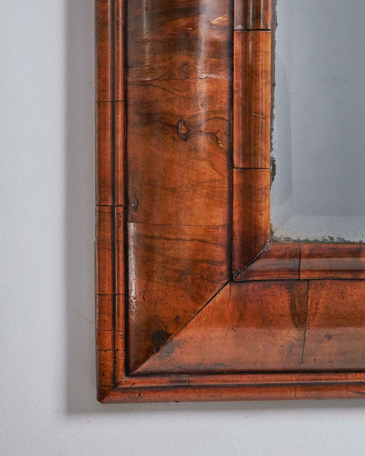 Large William And Mary 17th Century Figured Walnut Cushion Mirror C, 1690 photo buy