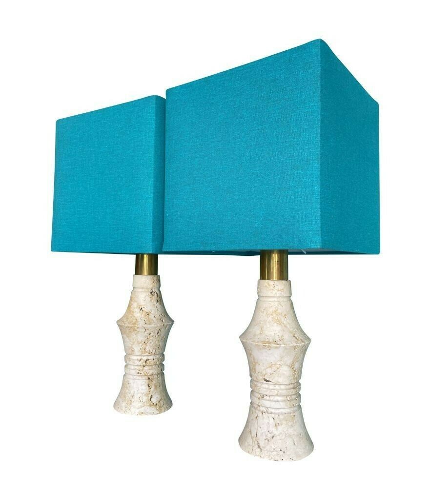 photo vintage A Pair Of 1970s Sculptural Shaped Travertine Lamps By Fratelli Mannelli