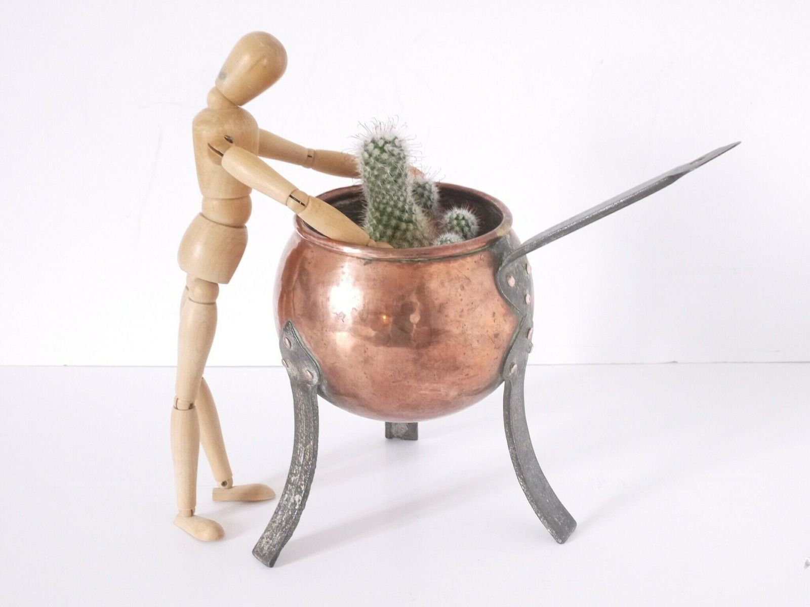 Copper Pot Chafing Dish With Iron Handle Iron Feet With Copper Rivets Fondue Dish