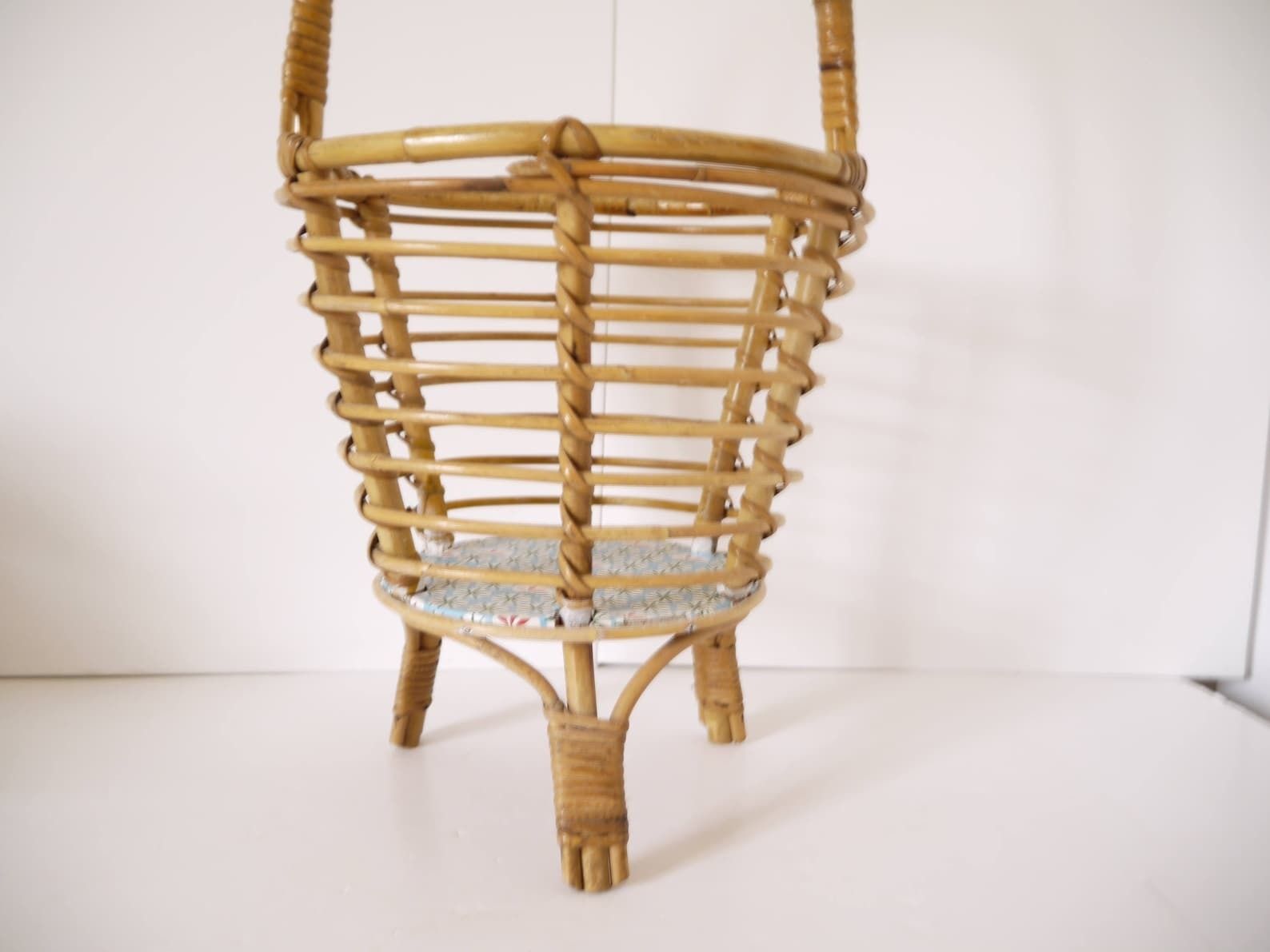 Vintage Mid Century Mod Rattan Bamboo Plant Rack Basket Holder Sewing Basket photo for sale
