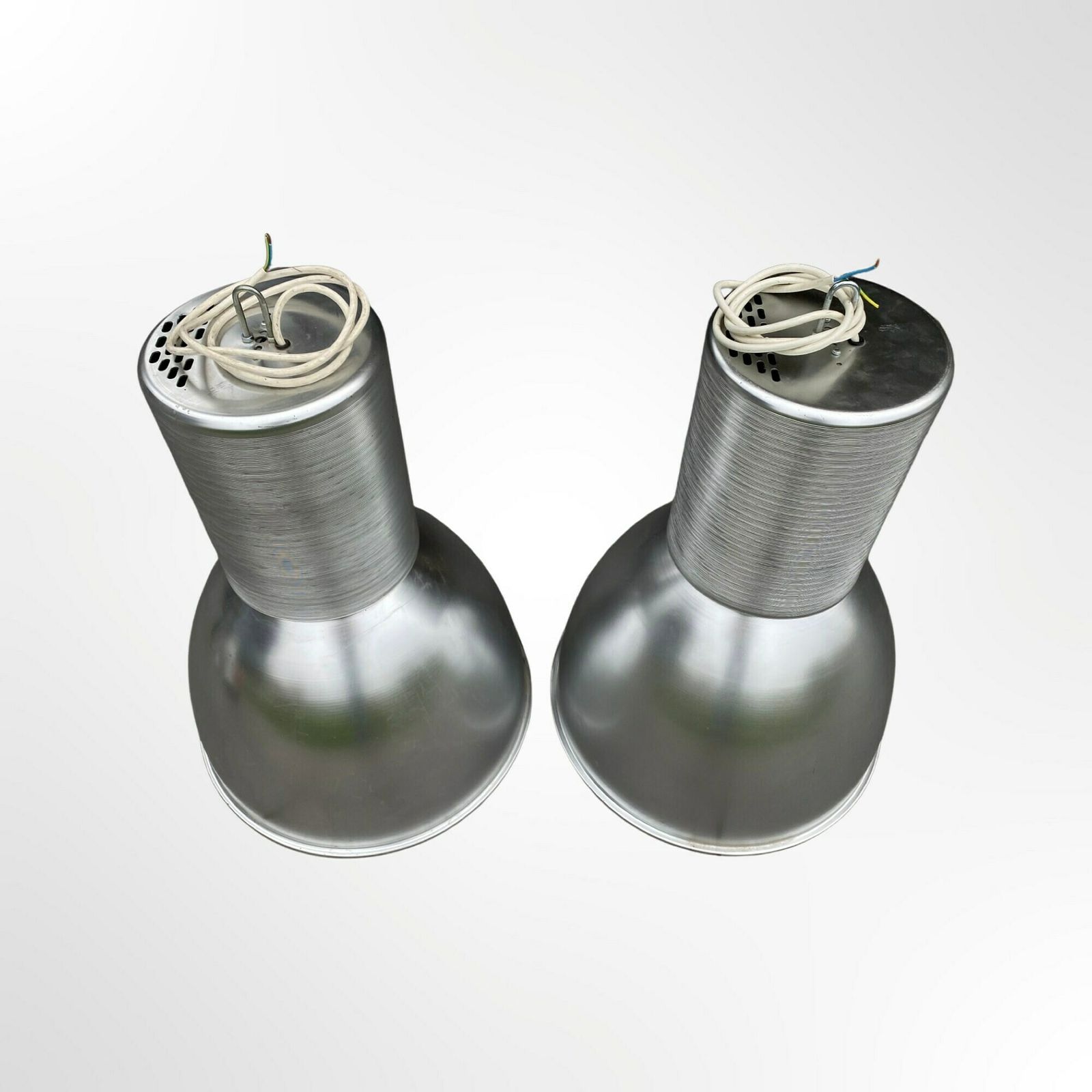 80s Industrial Philips Lights | Set Of 2 Dutch Vintage Design Lamps | Made In The EU | Big Metal Pendant Lamps | Philips Mpk 450 400 Model photo Lighting