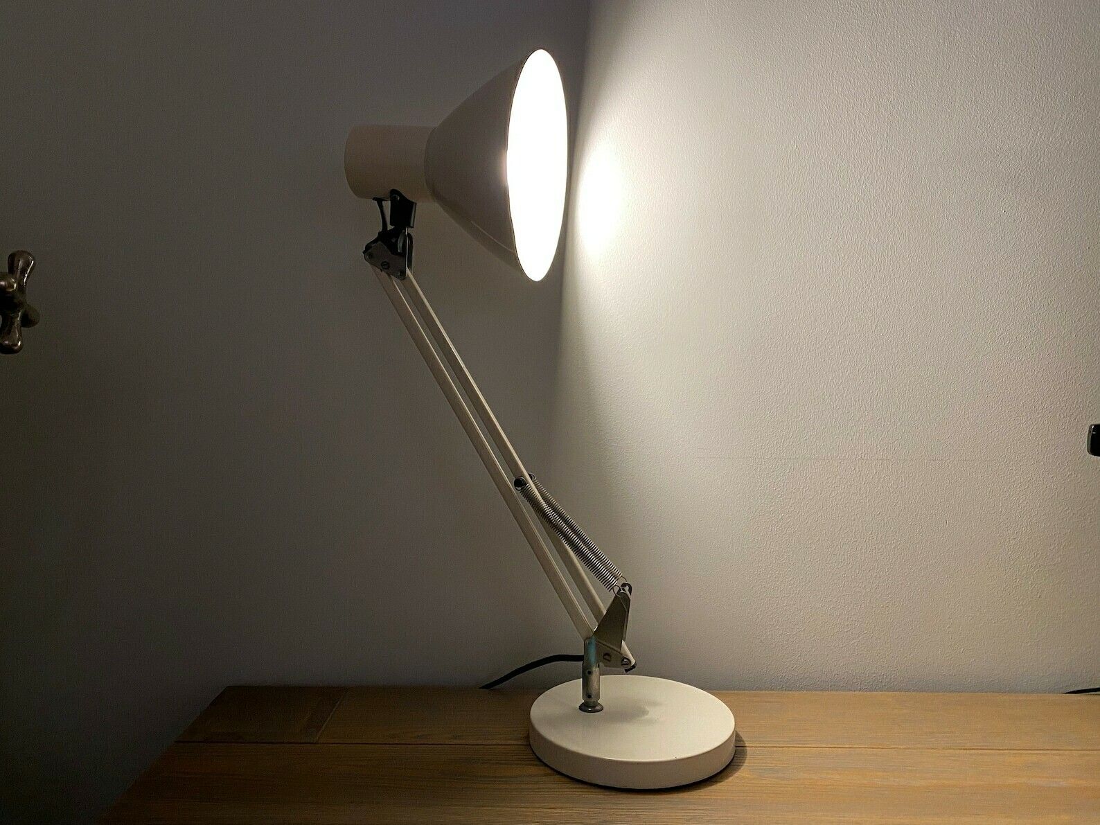 Vintage Pixar Lamp Look A Like | 1960s Mid Century Desk Lamp Made Of White Metal | Mid Century Modern Lighting | Retro / Vintage Table Lamp photo furniture