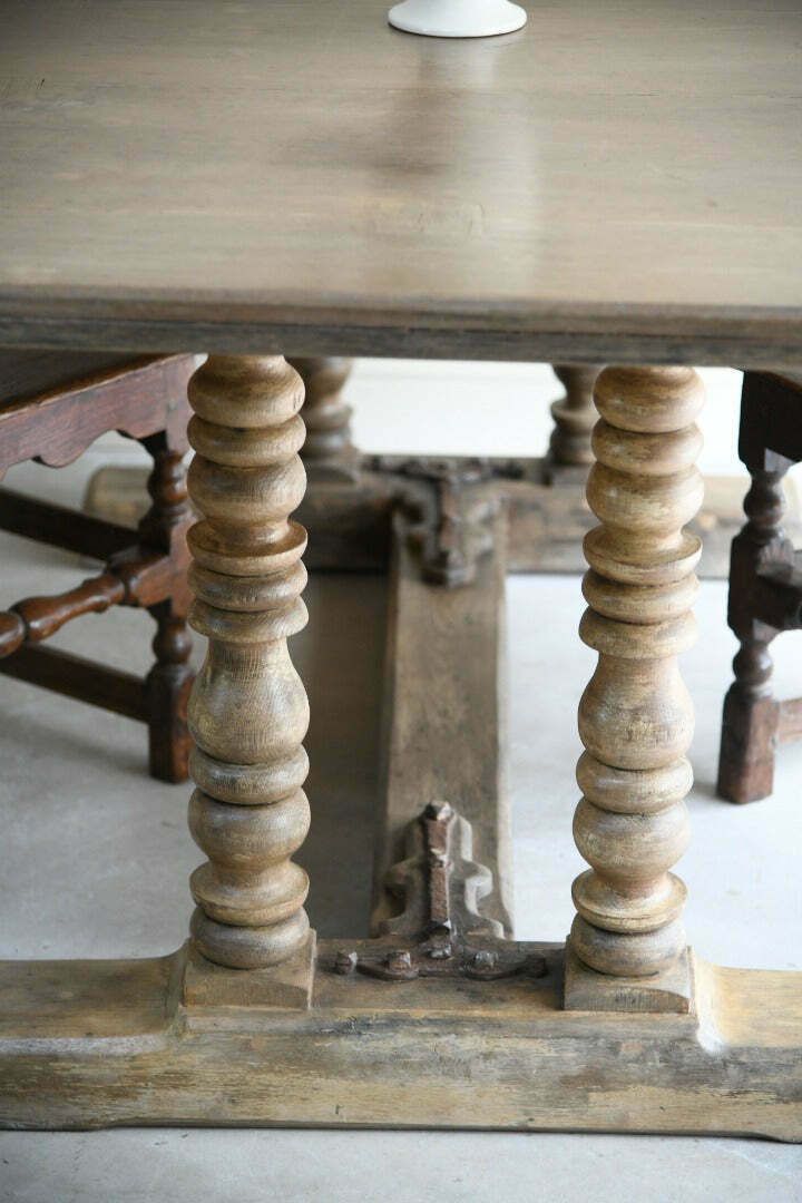 photo furniture Rustic Oak Refectory Table