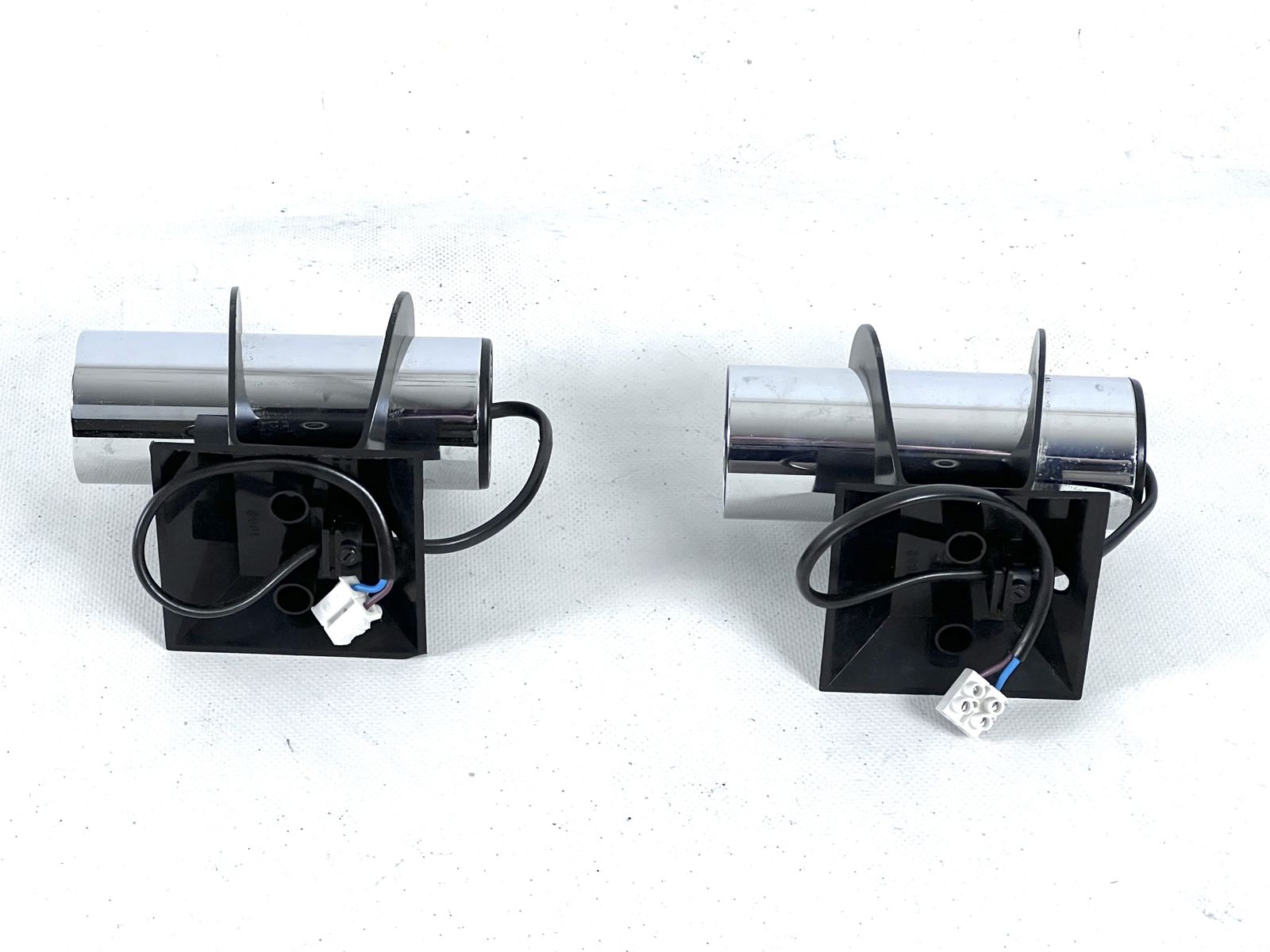 Targetti, Pair Of Wall Lamps Model Elbow. Italy 1970s photo vintage
