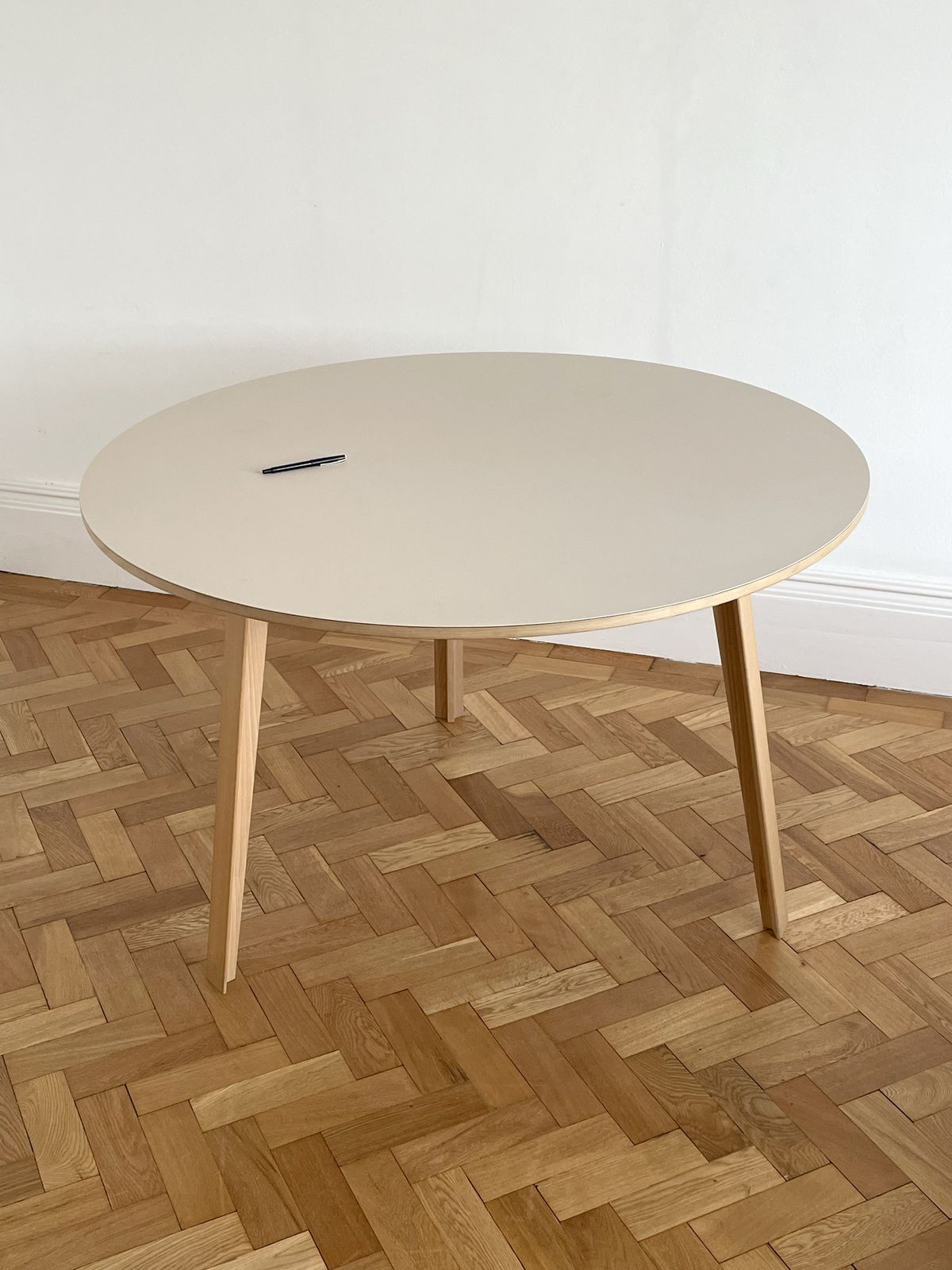 Jones Neville, 1200mm Diameter Circular Top photo furniture