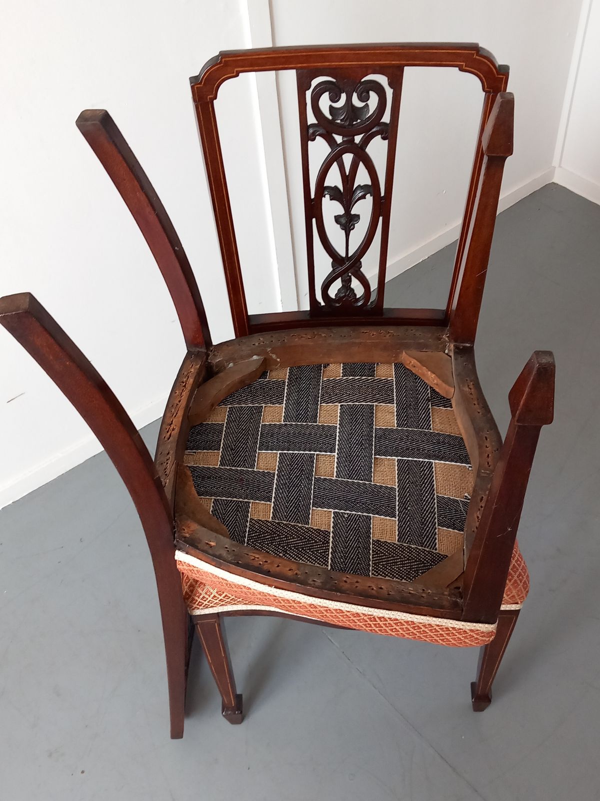 A Pair Of Edwardian Inlaid Mahogany Side Chairs photo Furniture