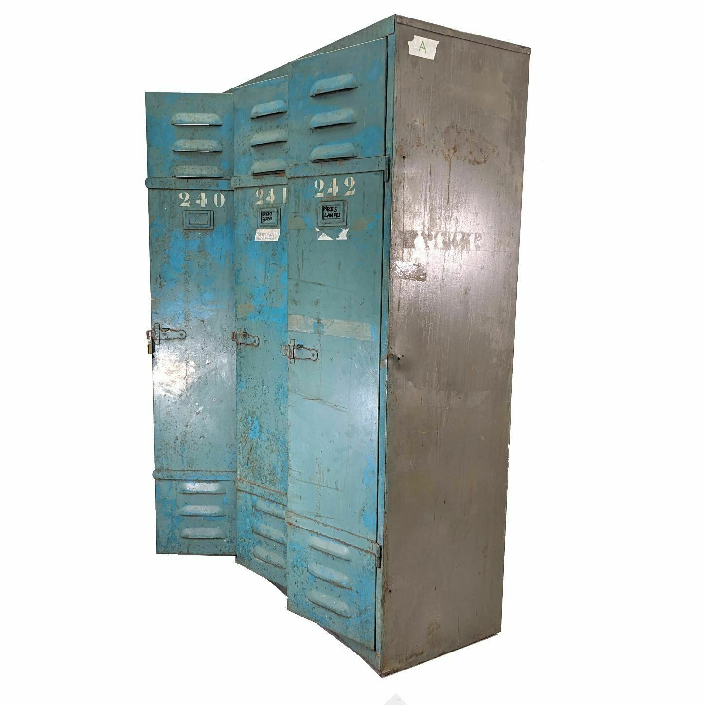 Triple Renault Factory Locker Room photo 1193.0