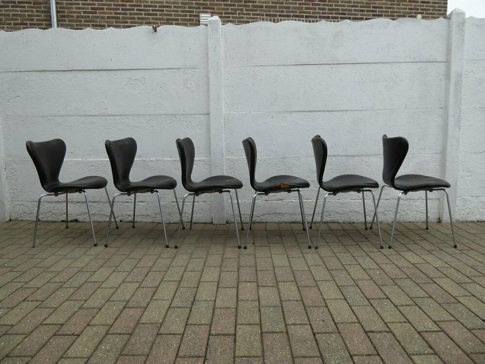 Seven / Sjuan 3107 Chairs In Black Leather By Arne Jacobsen For Fritz Hansen, Denmark, 1967, Set Of 6 photo for sale