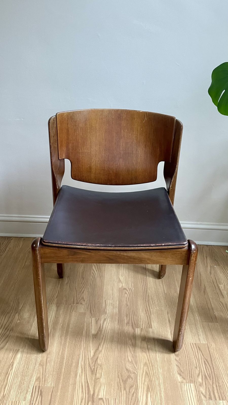 Furniture 6 Vico Magistretti Chairs, Model 122, Cassina, Italy, 1960s photo