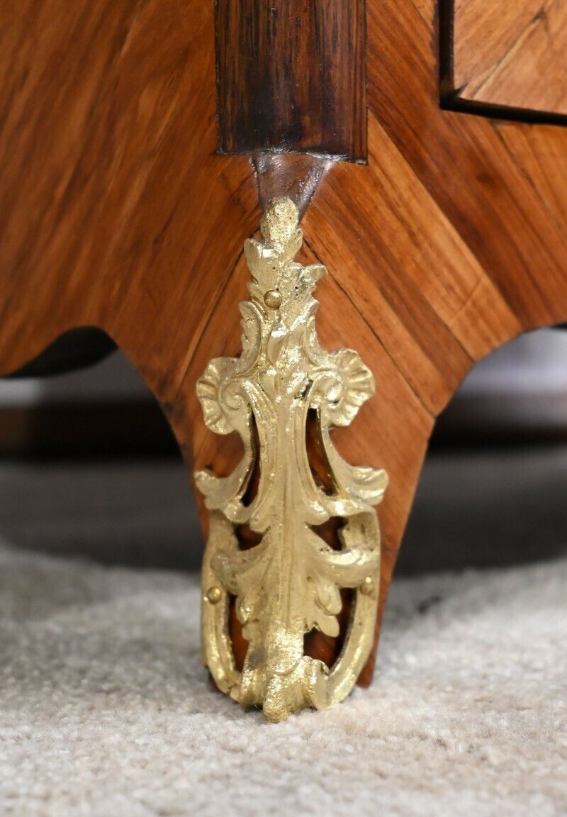 photo vinterior Small Showcase In Rosewood, Louis XV Style   Late 19th Century