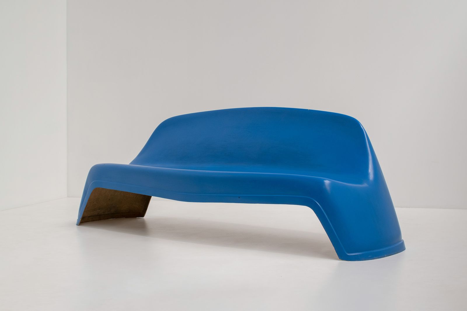Blue Fiberglass Bench By Walter Papst For Wilkhahn, Germany, 1960s photo for sale