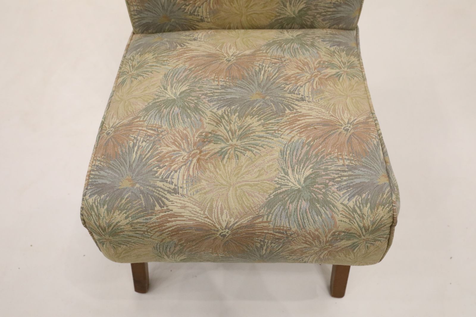 Vintage Low/Bedroom/Parlour Chair Recent Upholstery Free Uk Delivery photo vintage