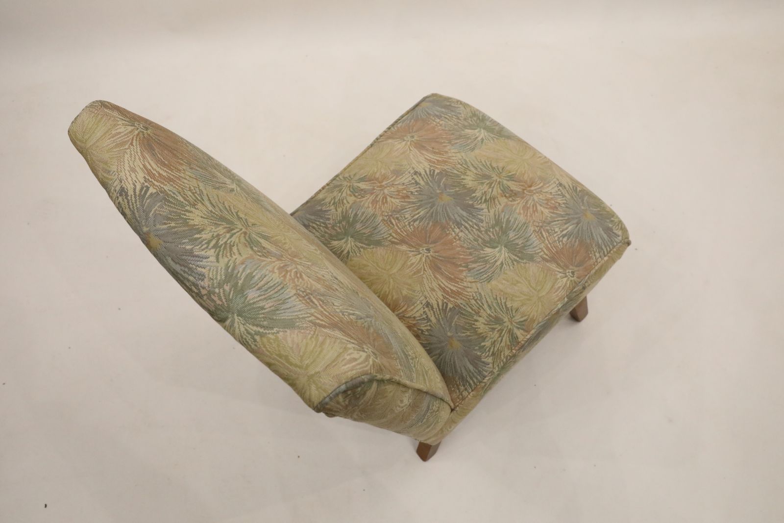 photo furniture Vintage Low/Bedroom/Parlour Chair Recent Upholstery Free Uk Delivery