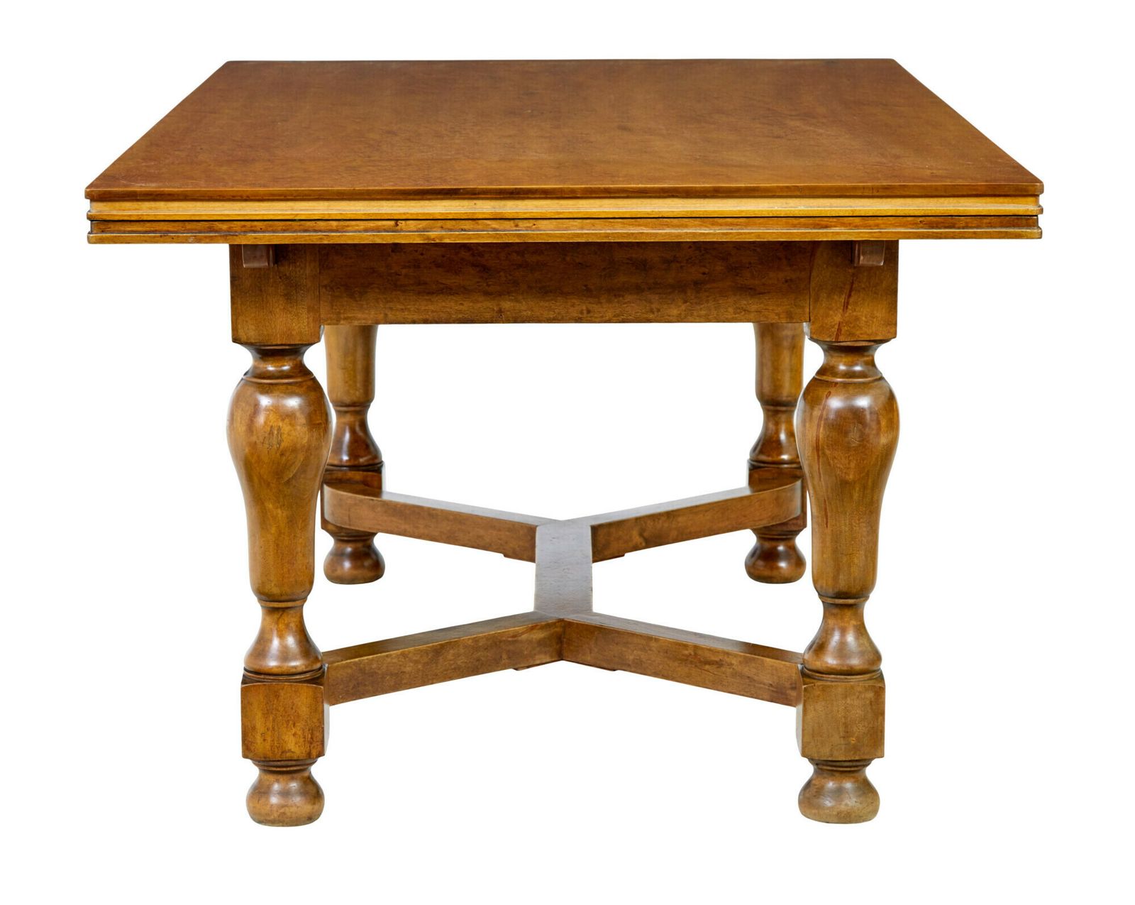 photo furniture Early 20th Century Birch Extending Dining Table