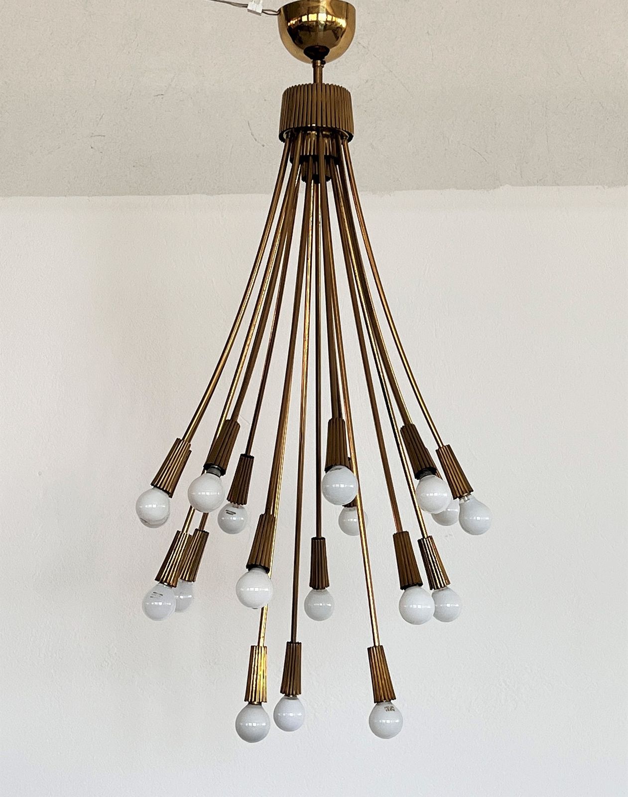 Italian Chandelier In Brass With 18 Lights, 1970s photo Lighting