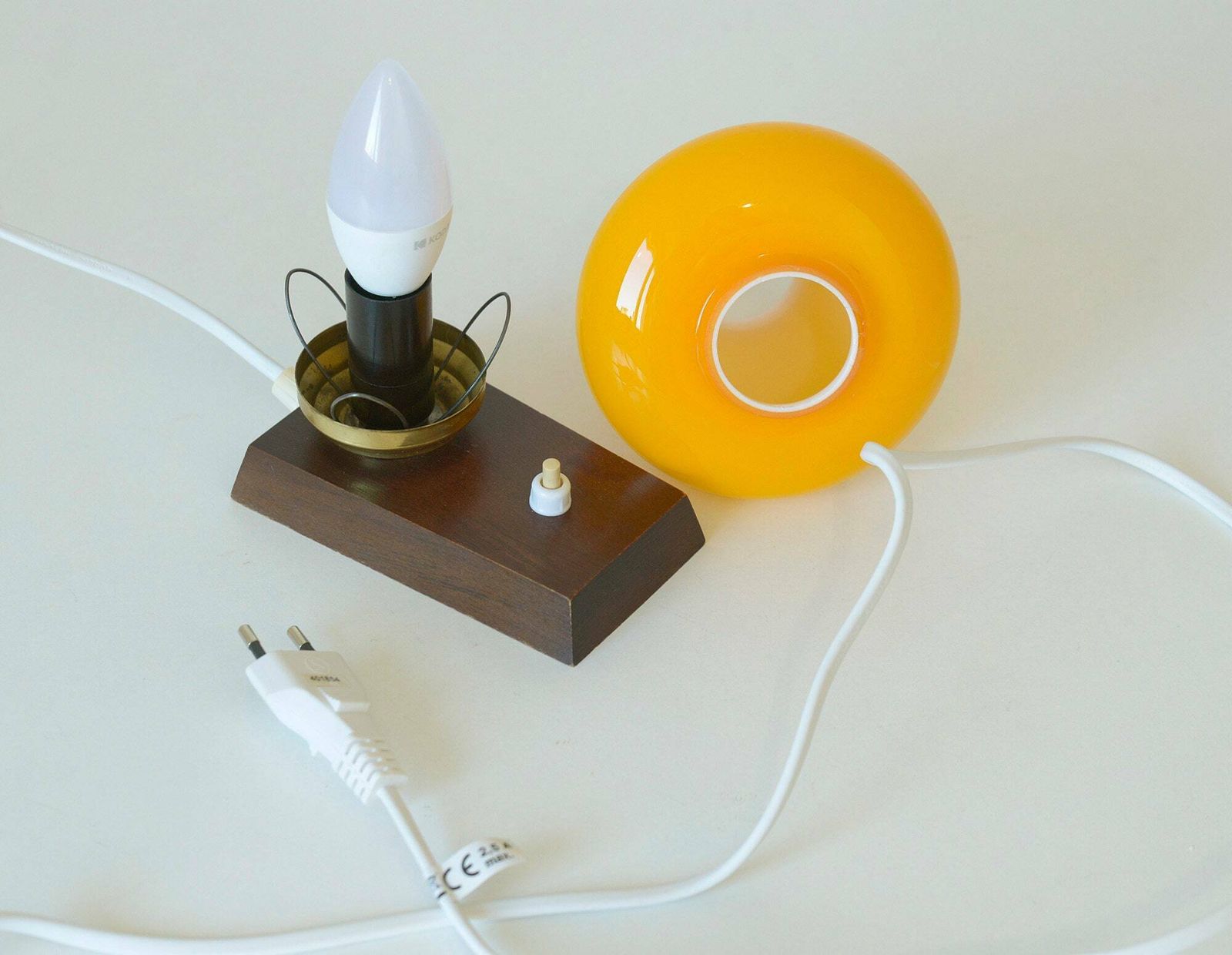 Adorable Vintage Set / Desk Lamp And Vase / Yellow Table Light / Brown Ceramic Flower Vase / Mid Century Modern Set photo vinterior
