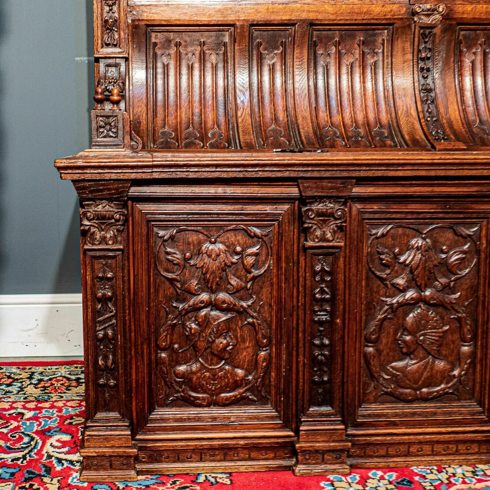 2650.0 Superb 19th Century Carved Oak Flemish Curved Back Settle photo