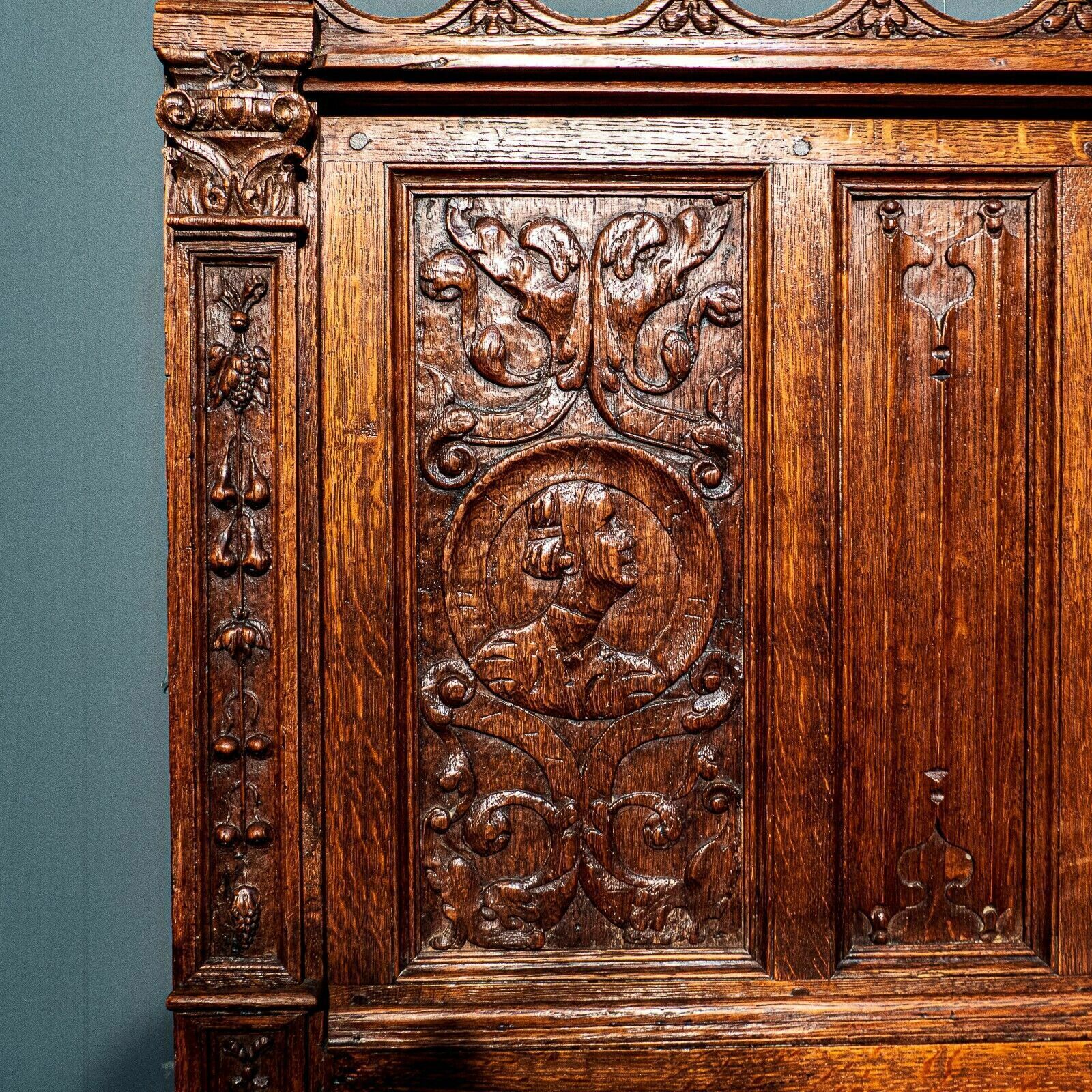 photo buy Superb 19th Century Carved Oak Flemish Curved Back Settle