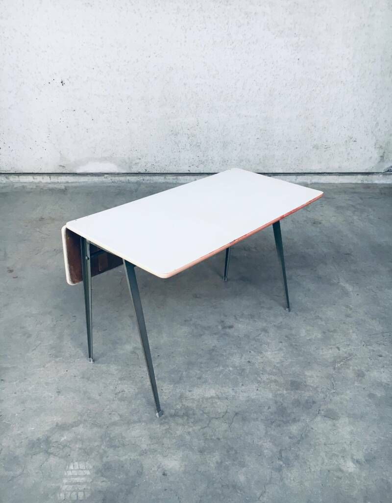 Industrieel Design Bureau Van Wim Rietveld Voor Ahrend De Cirkel, Nederland, Ca. Jaren 1960 photo for sale