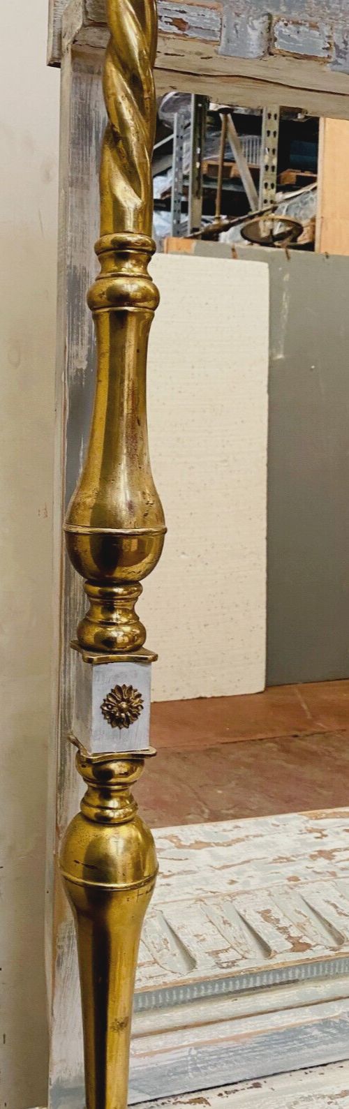 2781.6185 Store Counter With Sliding Door In Patinated Wood XX Century photo