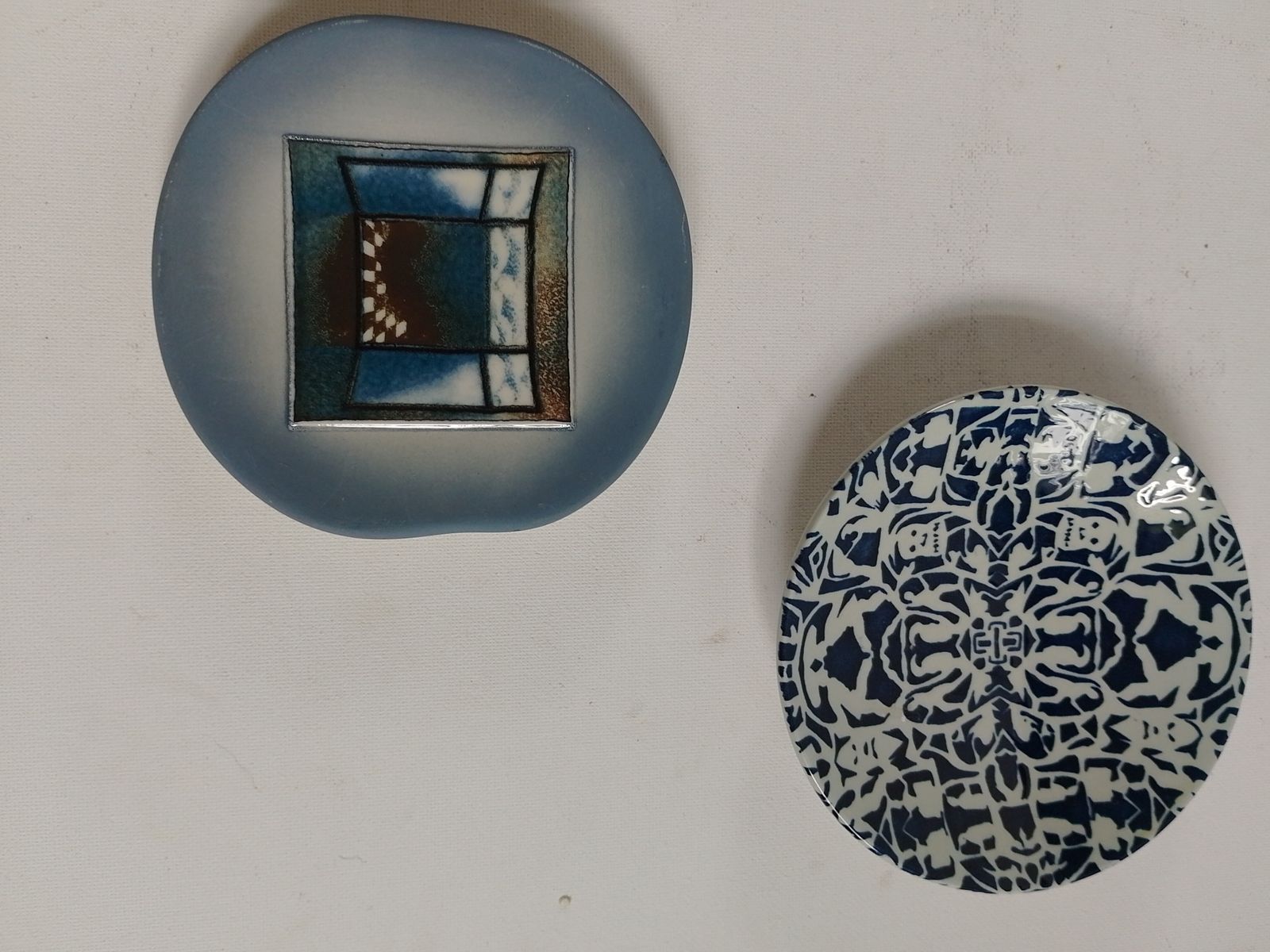 Arabia Finland Wallplate Designed By Hejä Liukko Sundström. photo Home Decor